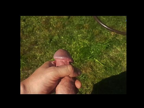 ❤️ Issiq hottie uning pushti mushuk becerdin oladi va yozgi bog'da squirt bilan cums ️ Slutsda pornoda uz.trysex.ru ️❤