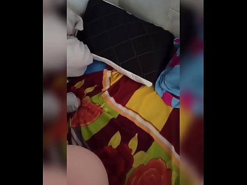 ❤️ Mening xonadoshim uyda yolg'iz qoladi, chunki eri ta'tilga ketadi va men uni sikish va eshagini sut bilan to'ldirish imkoniyatidan foydalanaman ️ Slutsda pornoda uz.trysex.ru ️❤